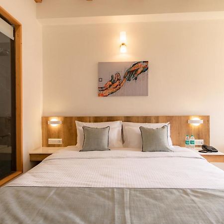Yaato Retreat Hotell Manāli Exteriör bild